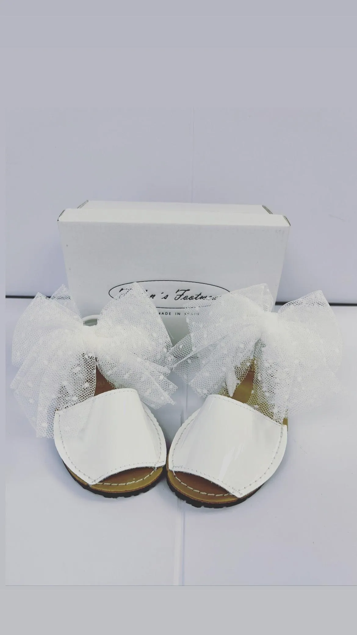 17403 White Tulle Polka Dot Bow Sandals