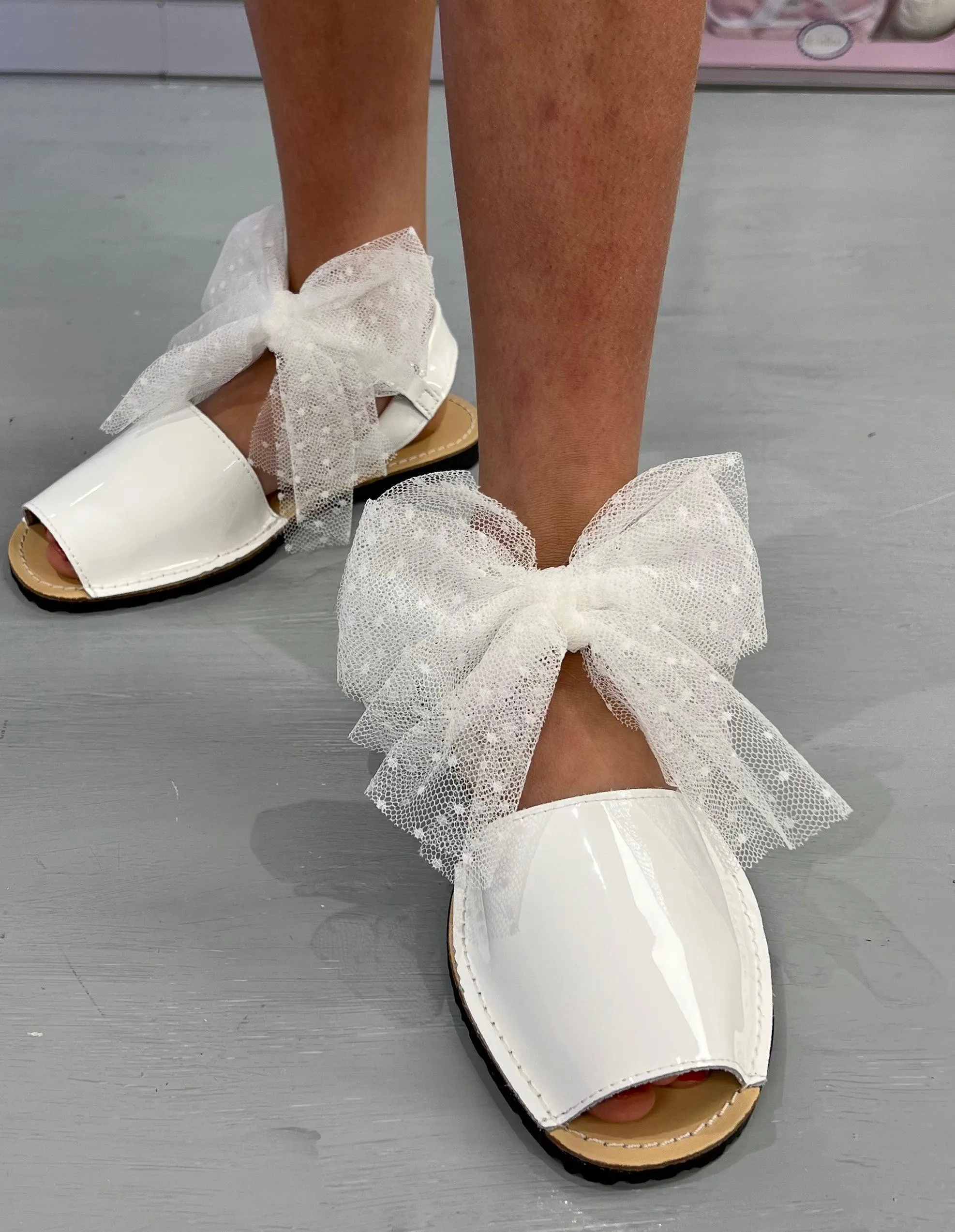 17403 White Tulle Polka Dot Bow Sandals