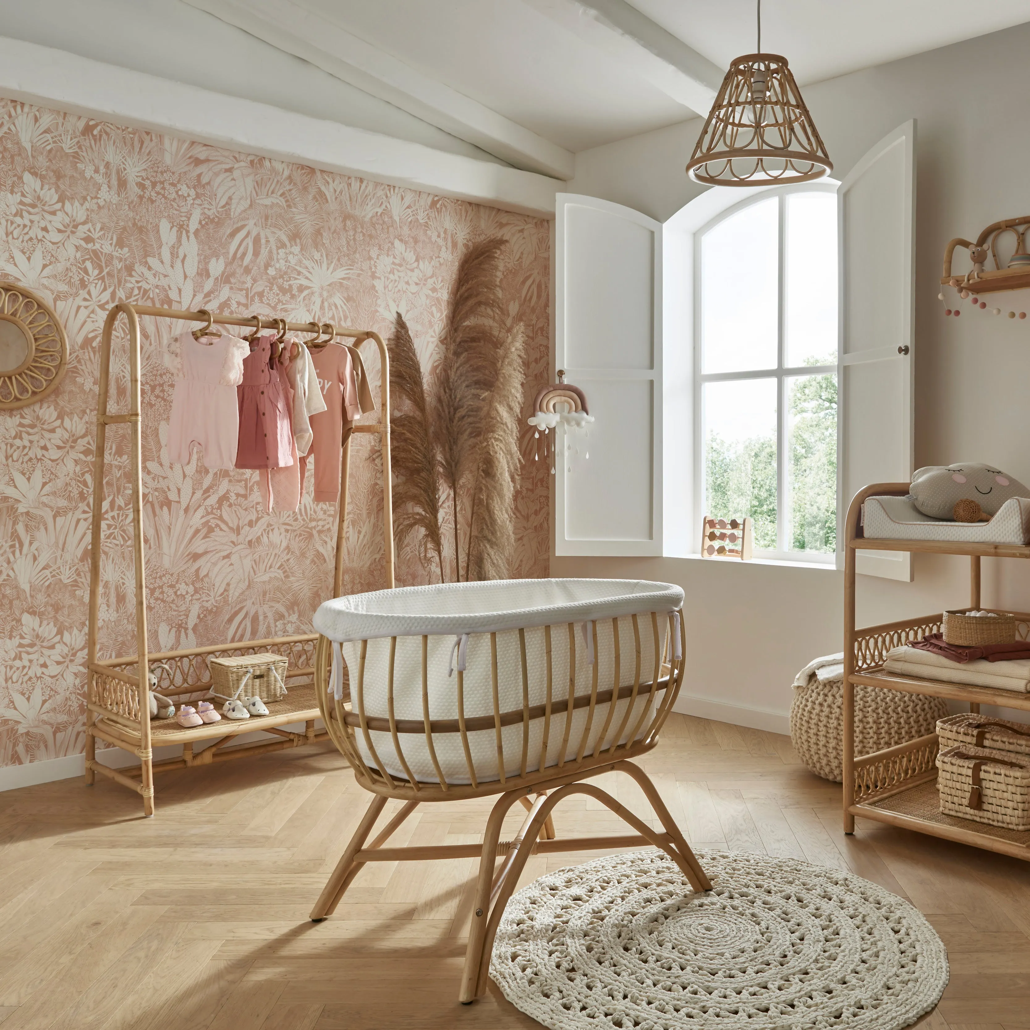 ARIA CLOTHES RAIL