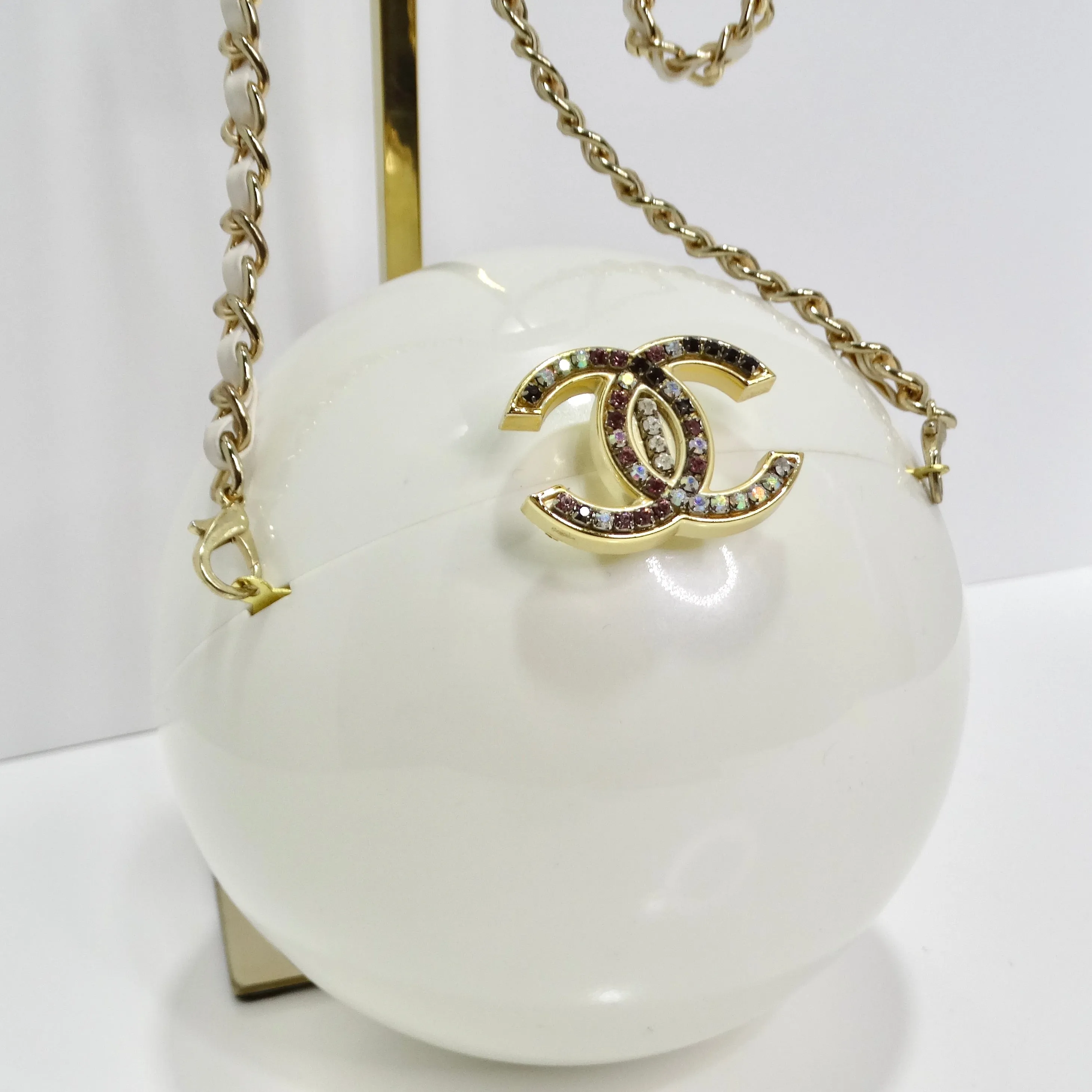Chanel 2016 VIP Gift Pearl Chain Shoulder Bag