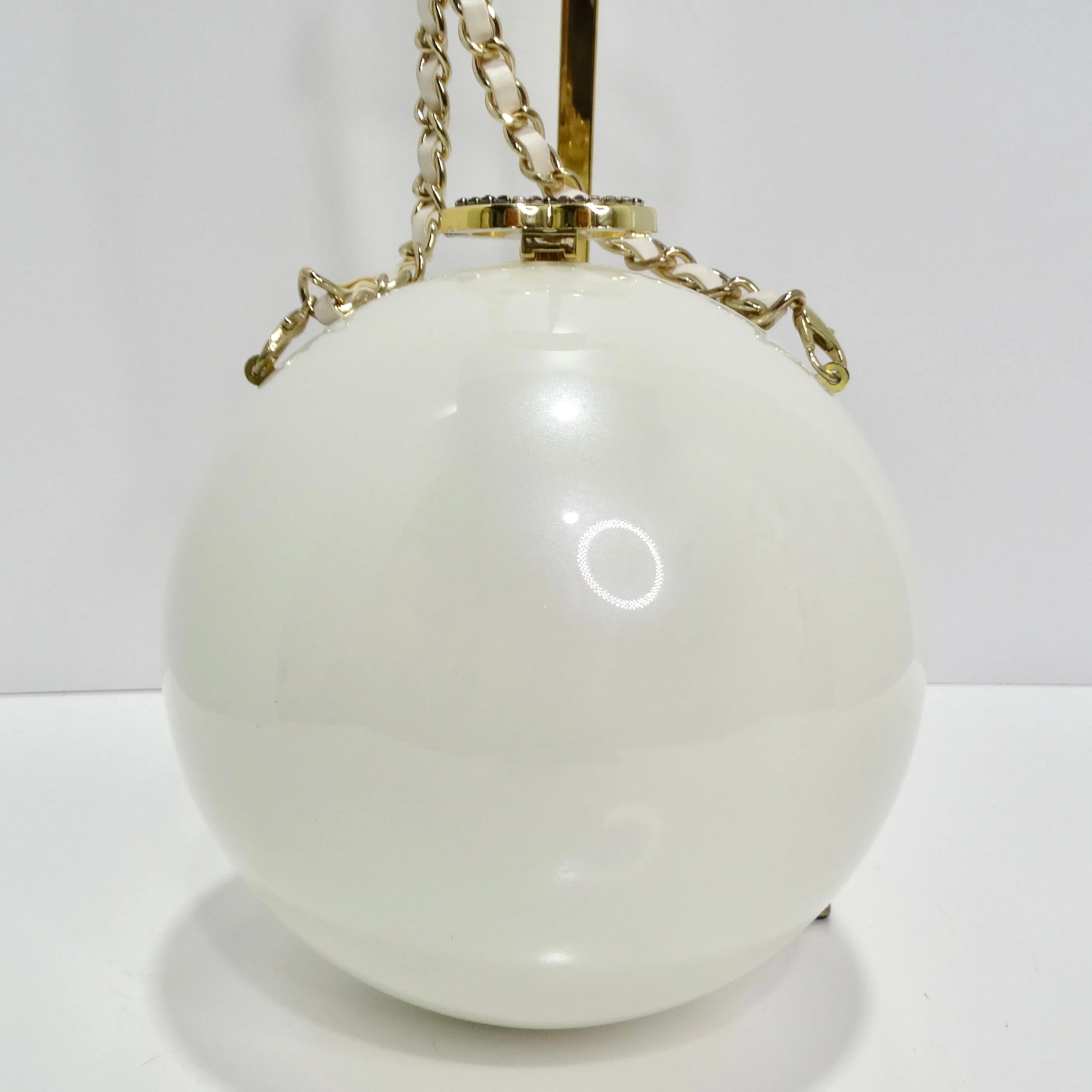 Chanel 2016 VIP Gift Pearl Chain Shoulder Bag