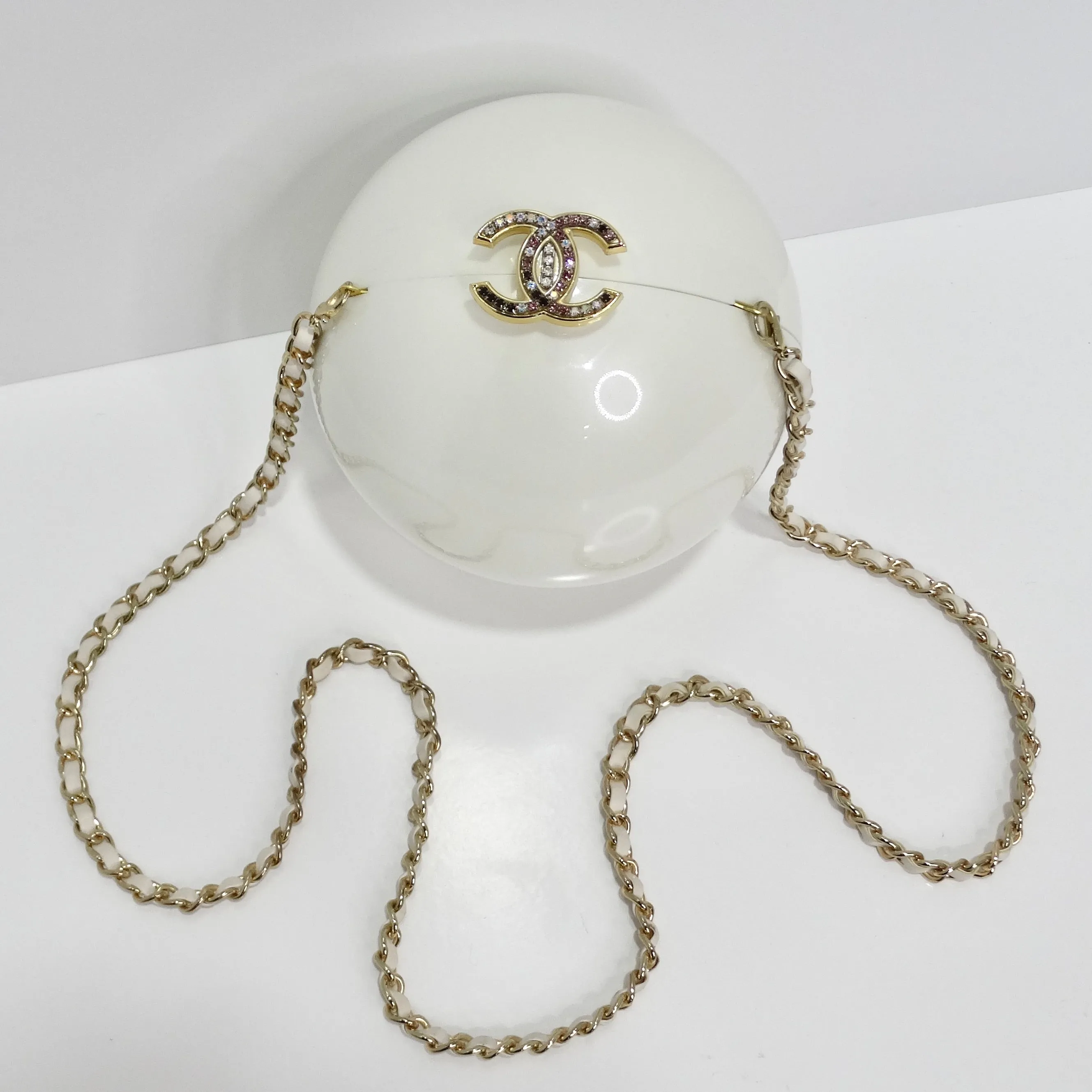Chanel 2016 VIP Gift Pearl Chain Shoulder Bag