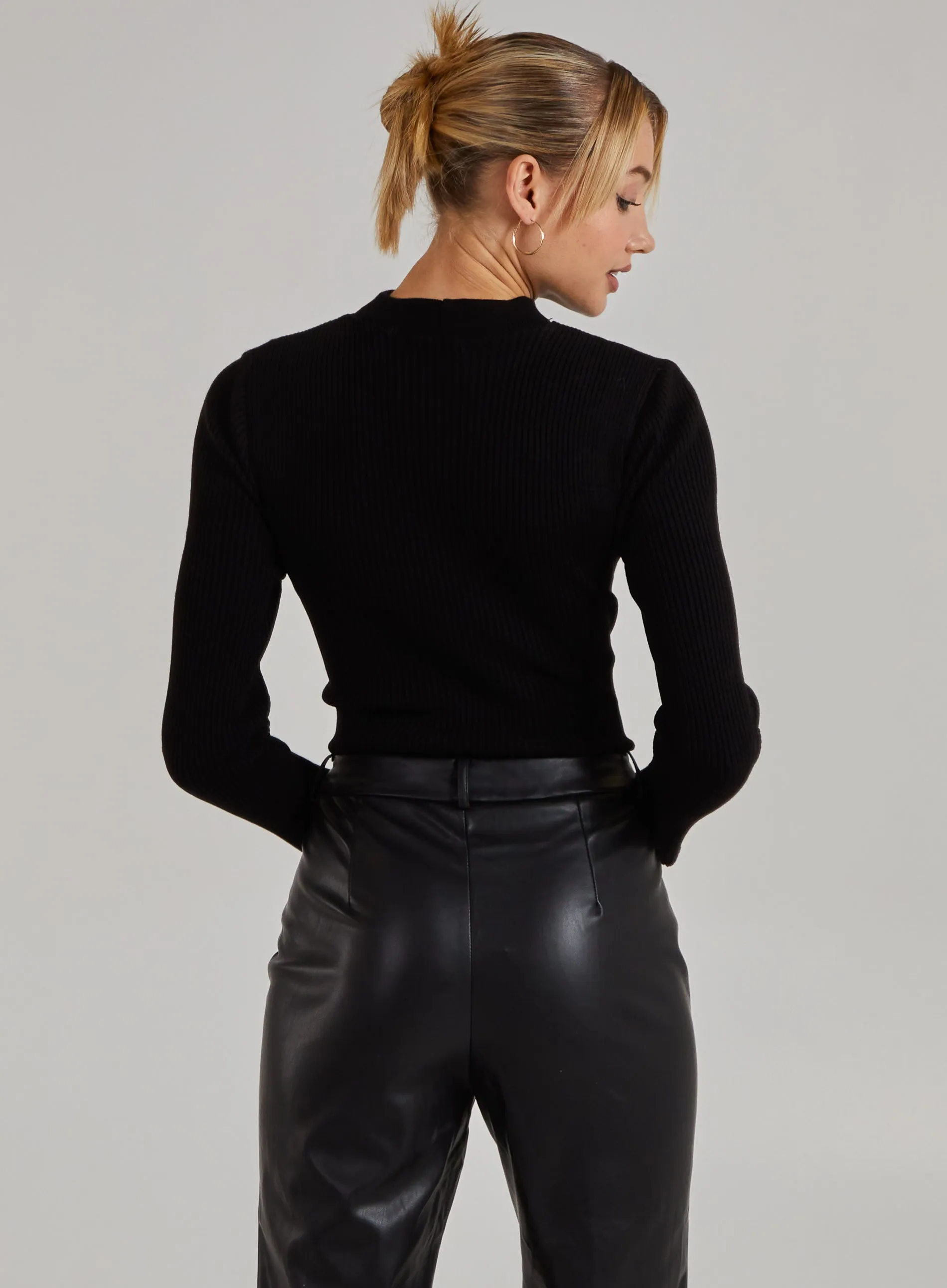 Choker Twist Front Knit Top
