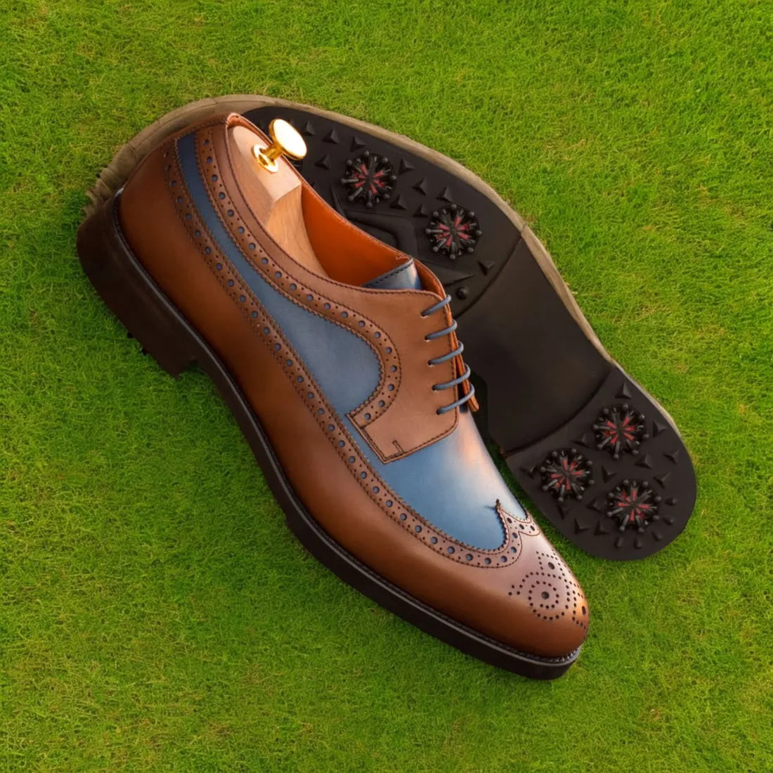 Derby brogue de golf en cuir gold et bleu