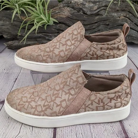 DKNY Cam Gore Logo Print Slip-On Sneaker