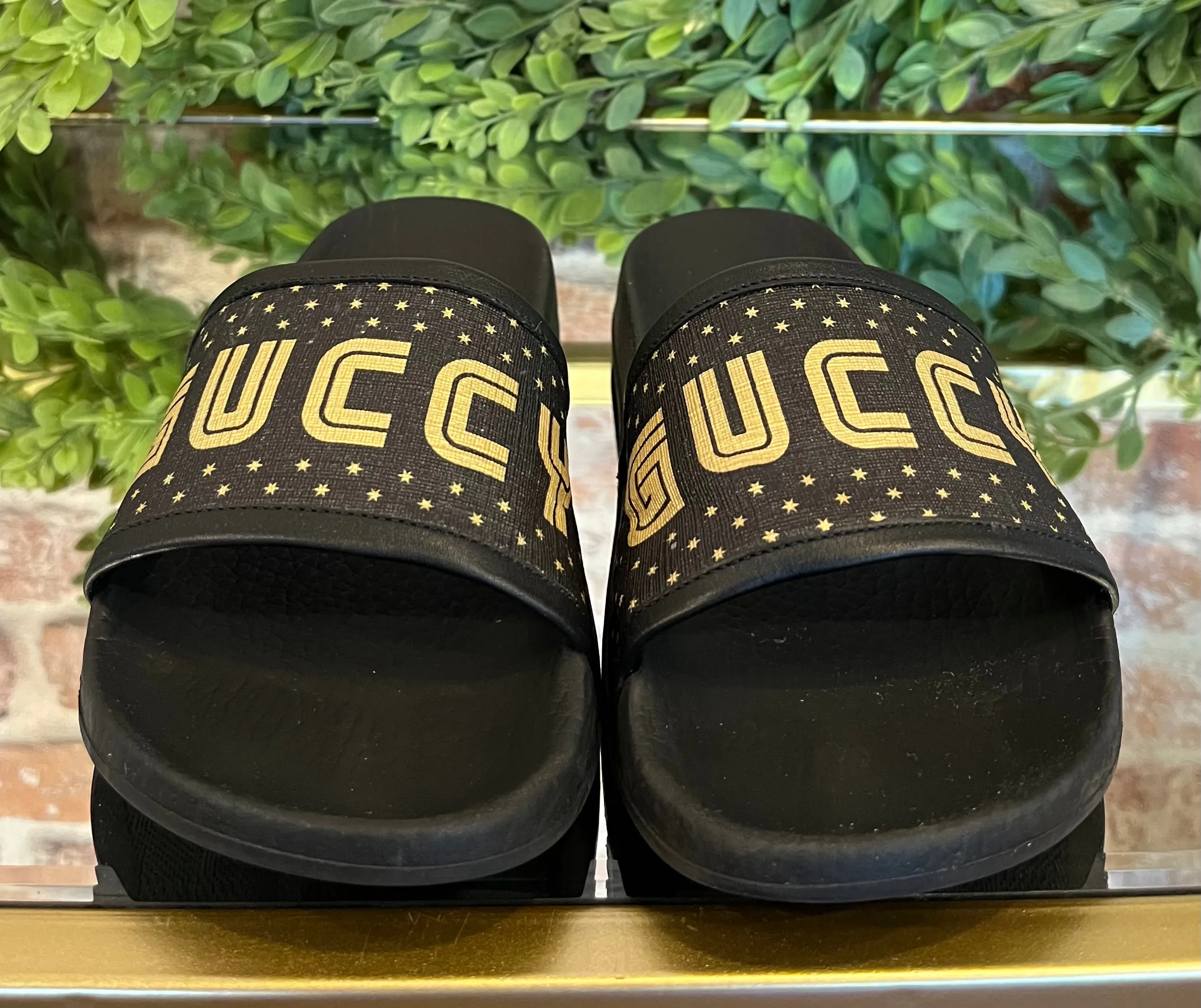 GUCCI Black Sega Pool Slides sz 36