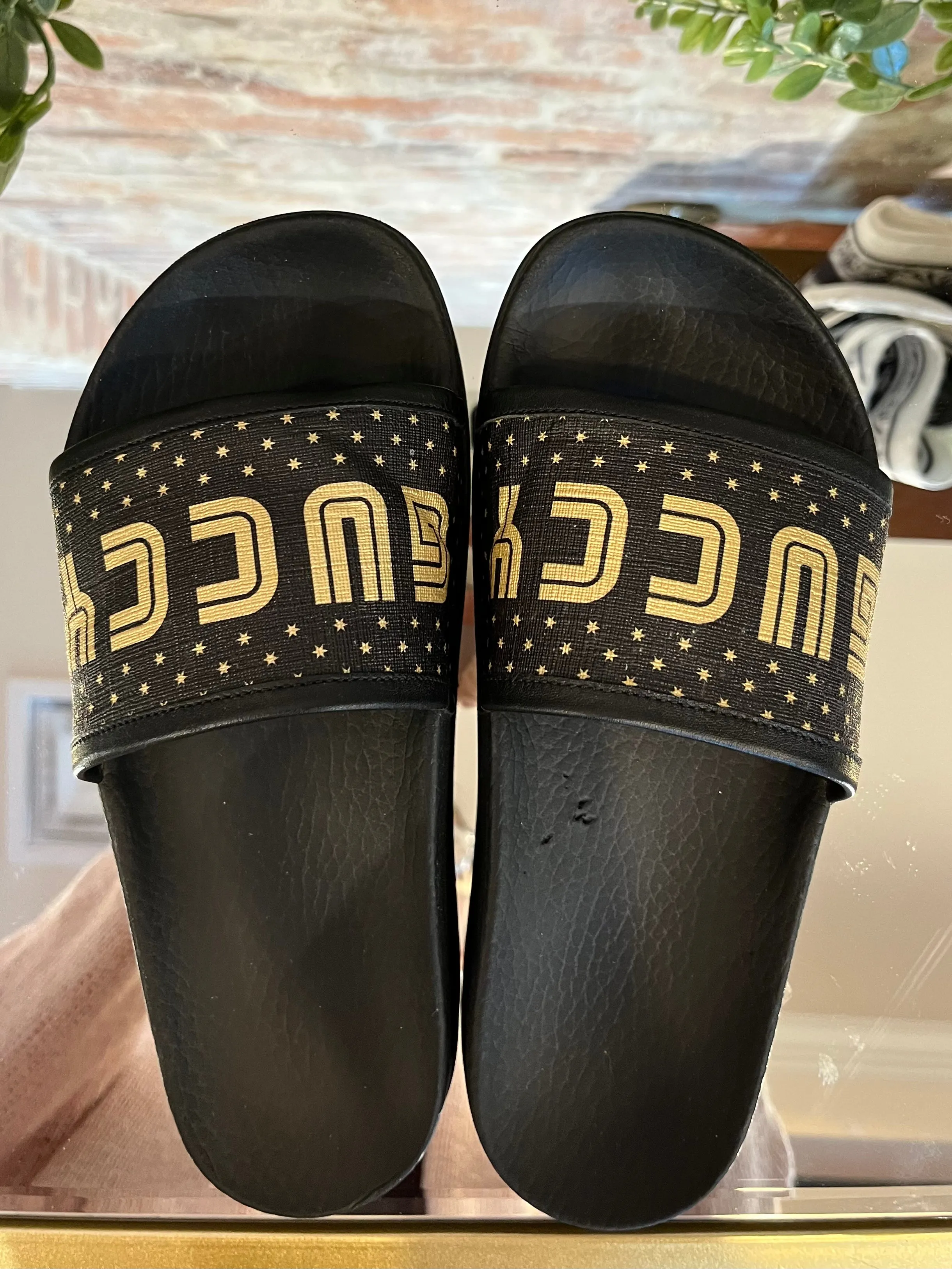 GUCCI Black Sega Pool Slides sz 36