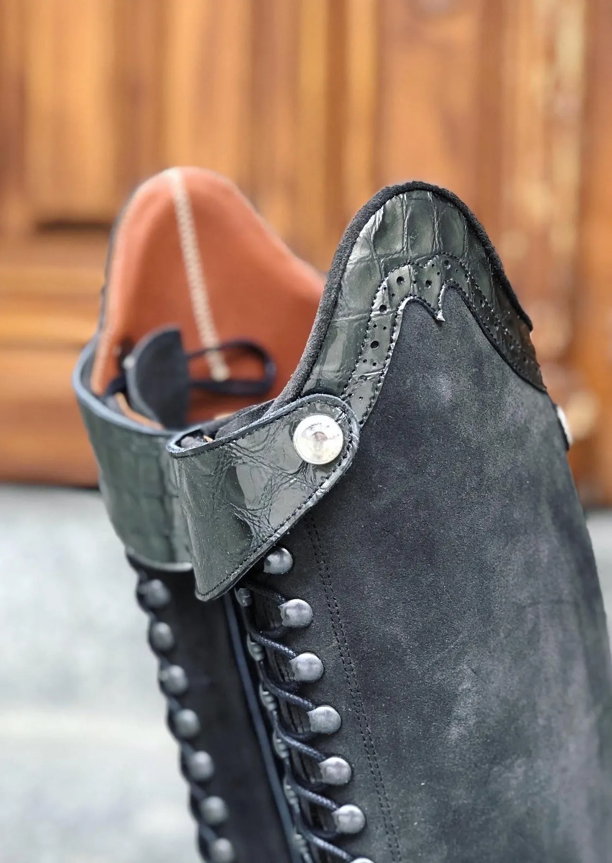 Heart brogue top