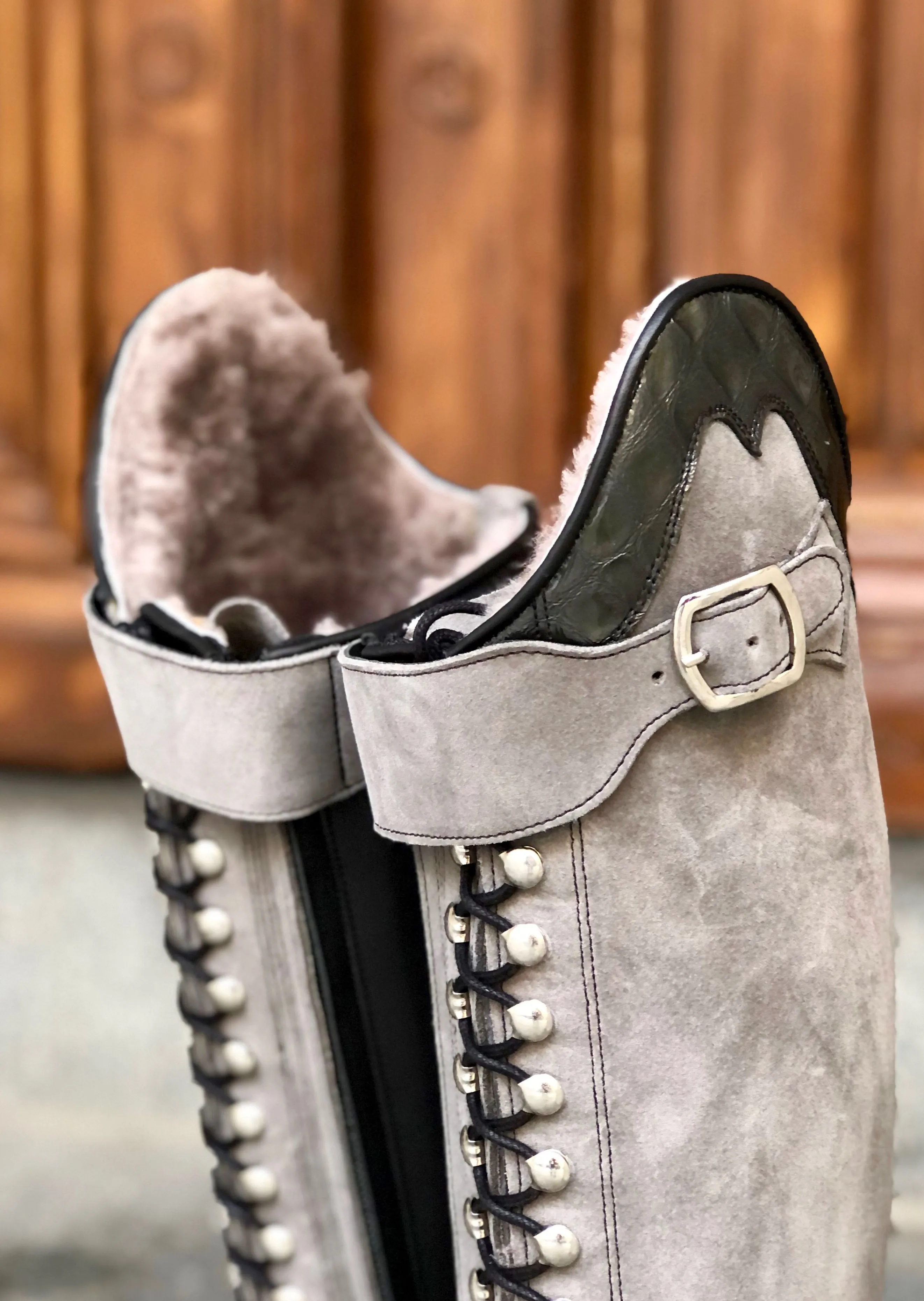Heart brogue top