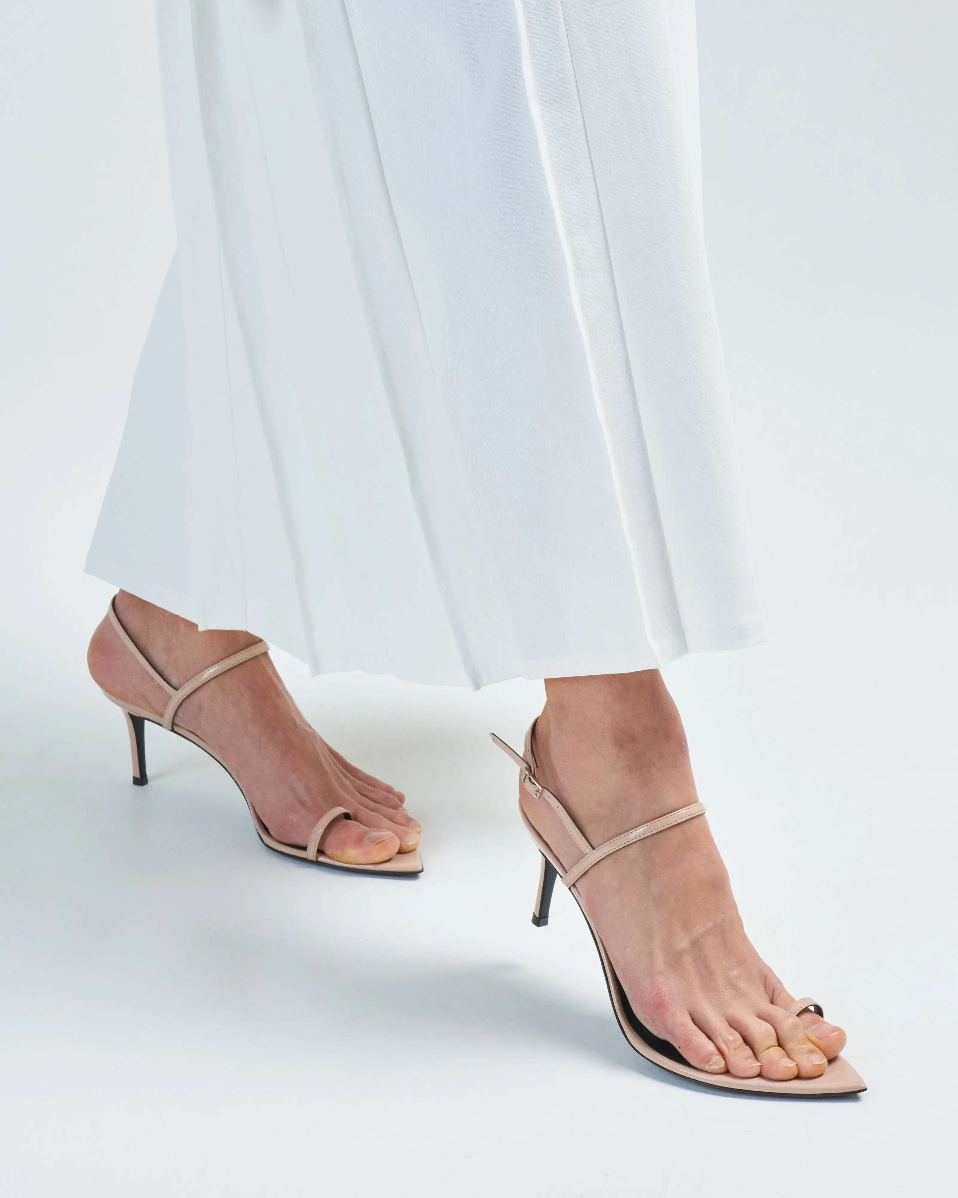 heeled sandal with pointed toe ring