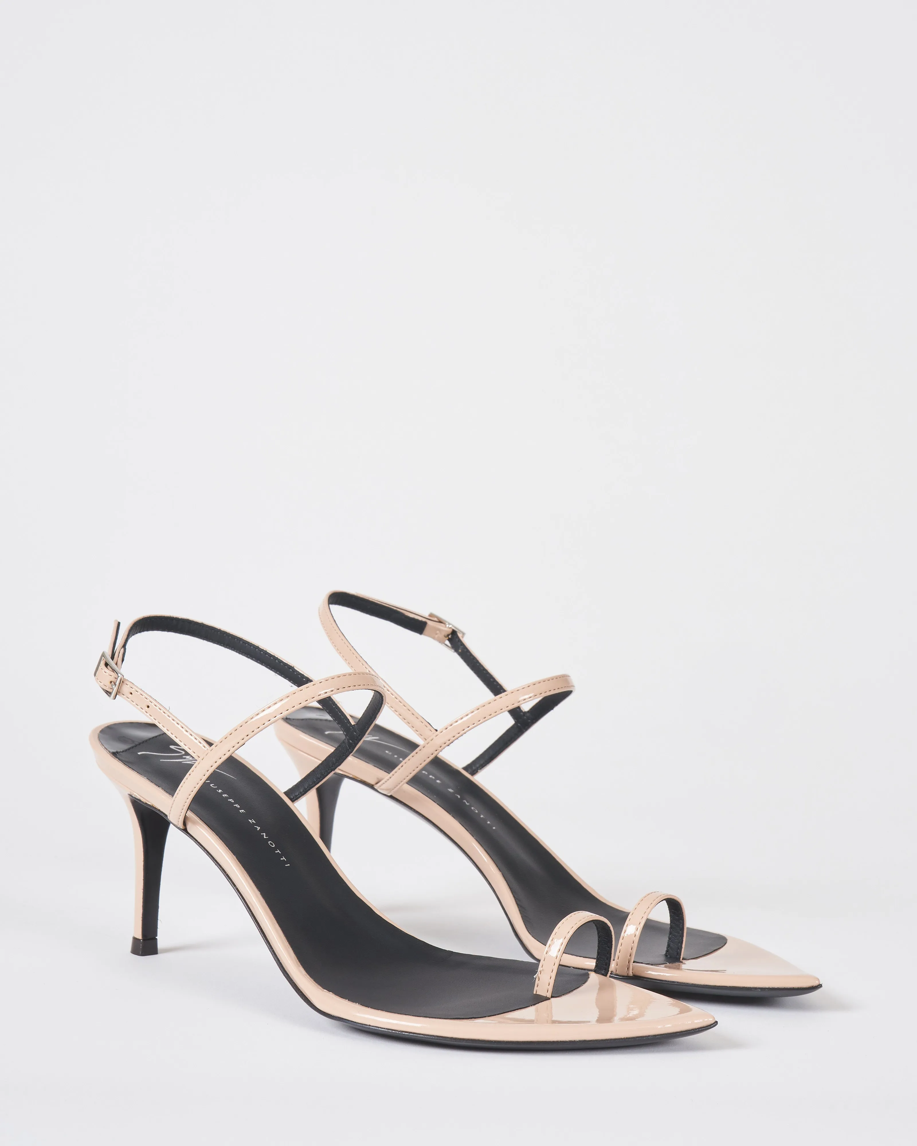heeled sandal with pointed toe ring