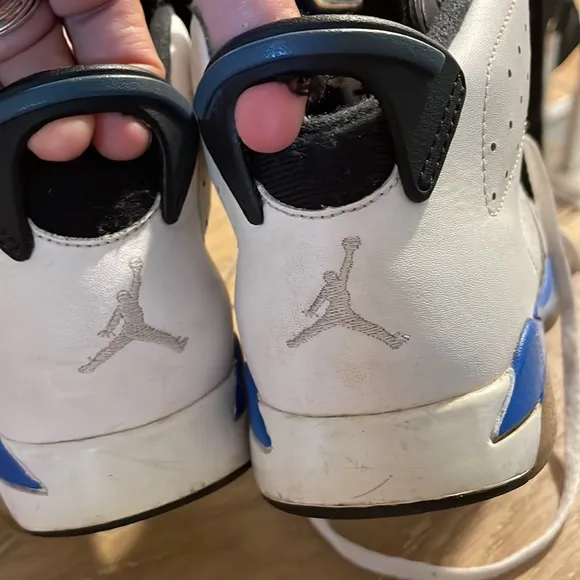 Jordan boy’s shoes size 3Y