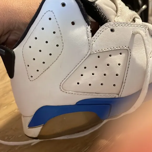 Jordan boy’s shoes size 3Y