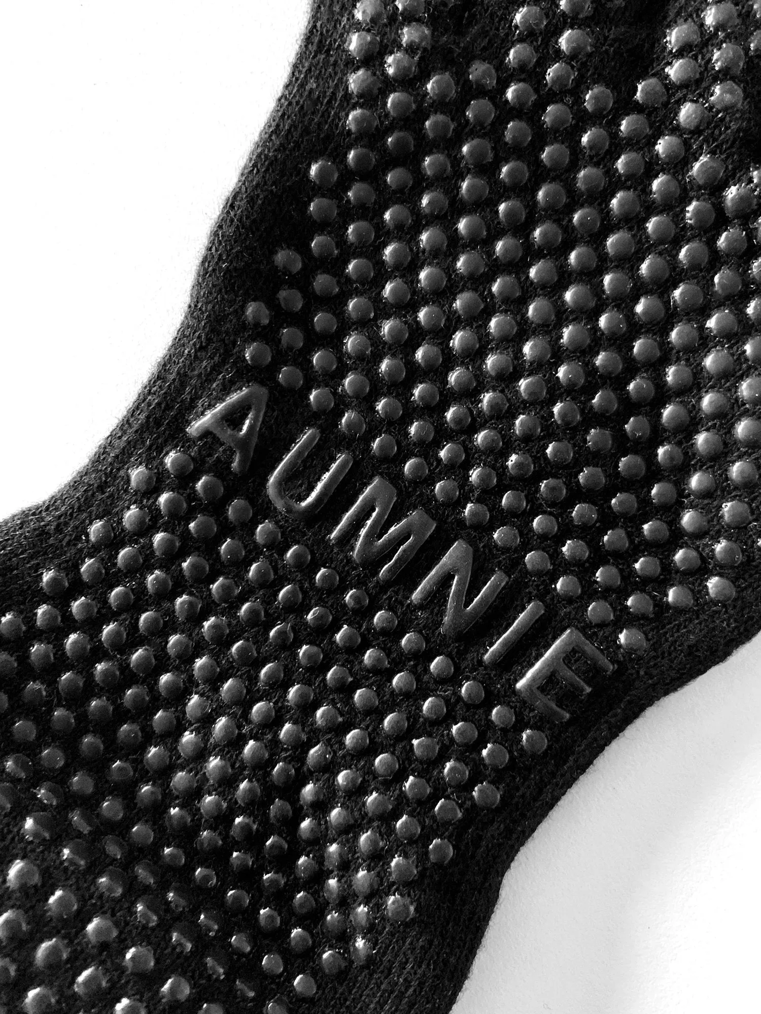 KNEE HIGH FULL TOE YOGA SOCKS, BLACK