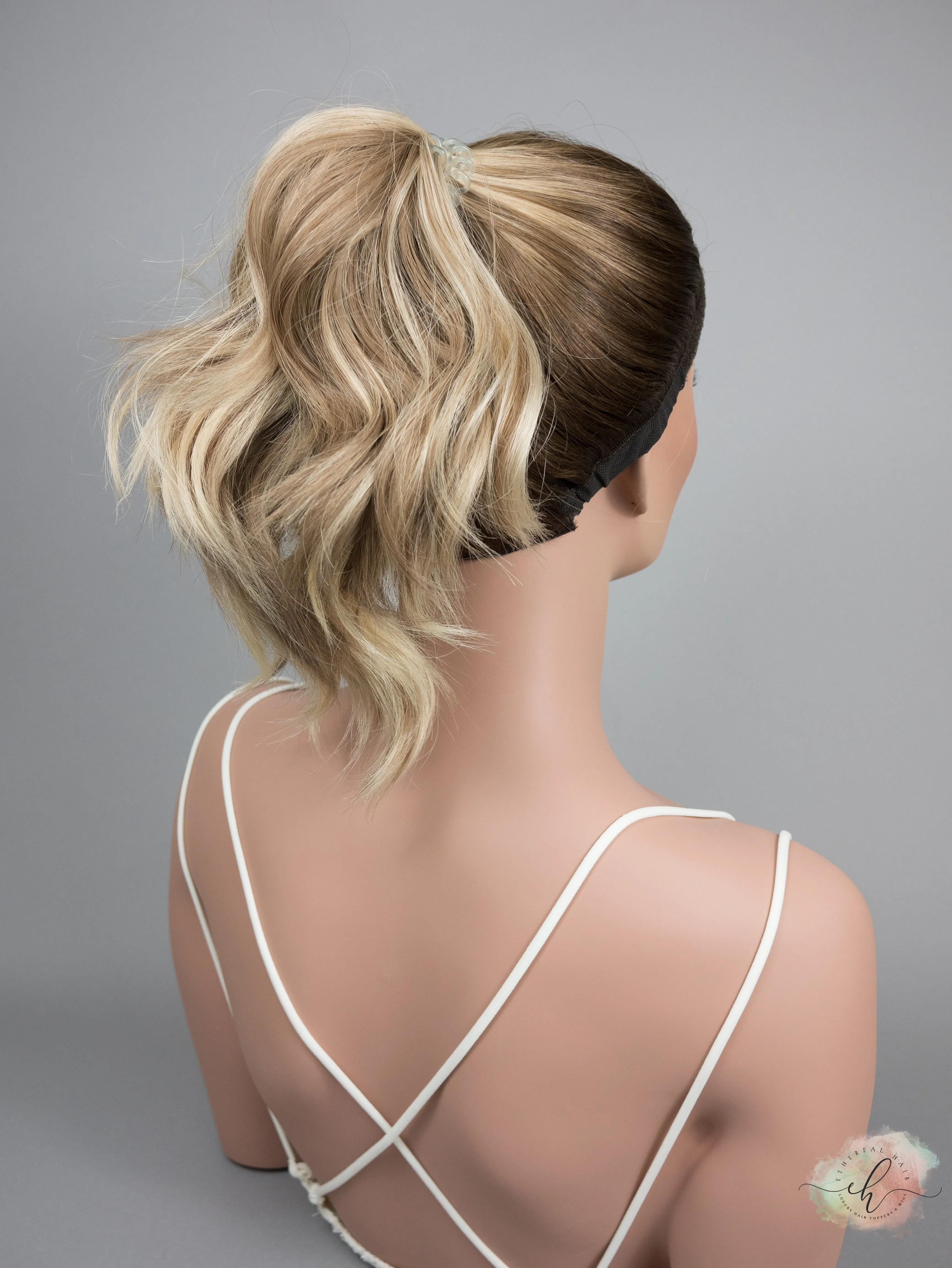 “LILITH" Premium Pony Wig: Sz. L, 21"