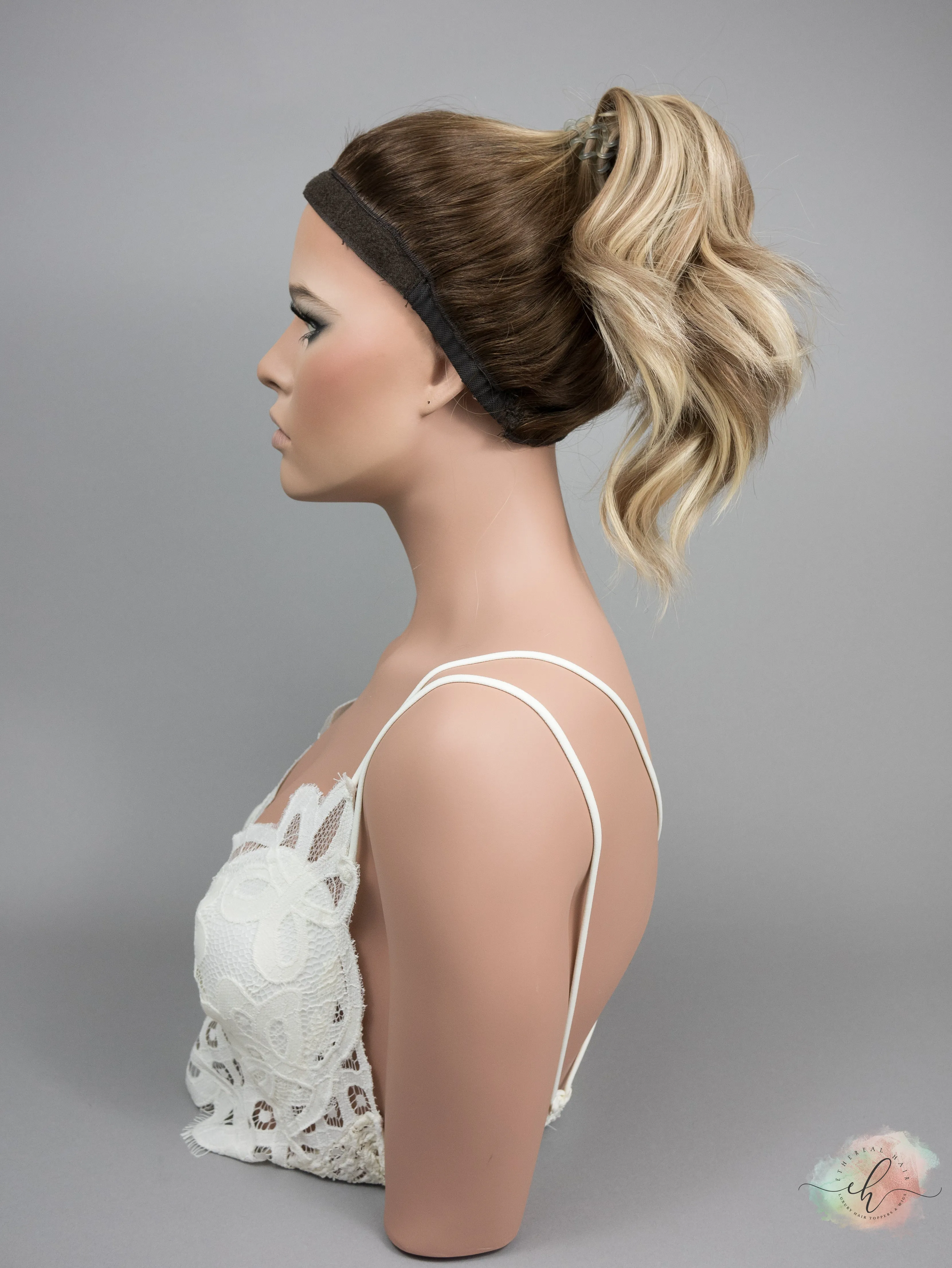 “LILITH" Premium Pony Wig: Sz. L, 21"
