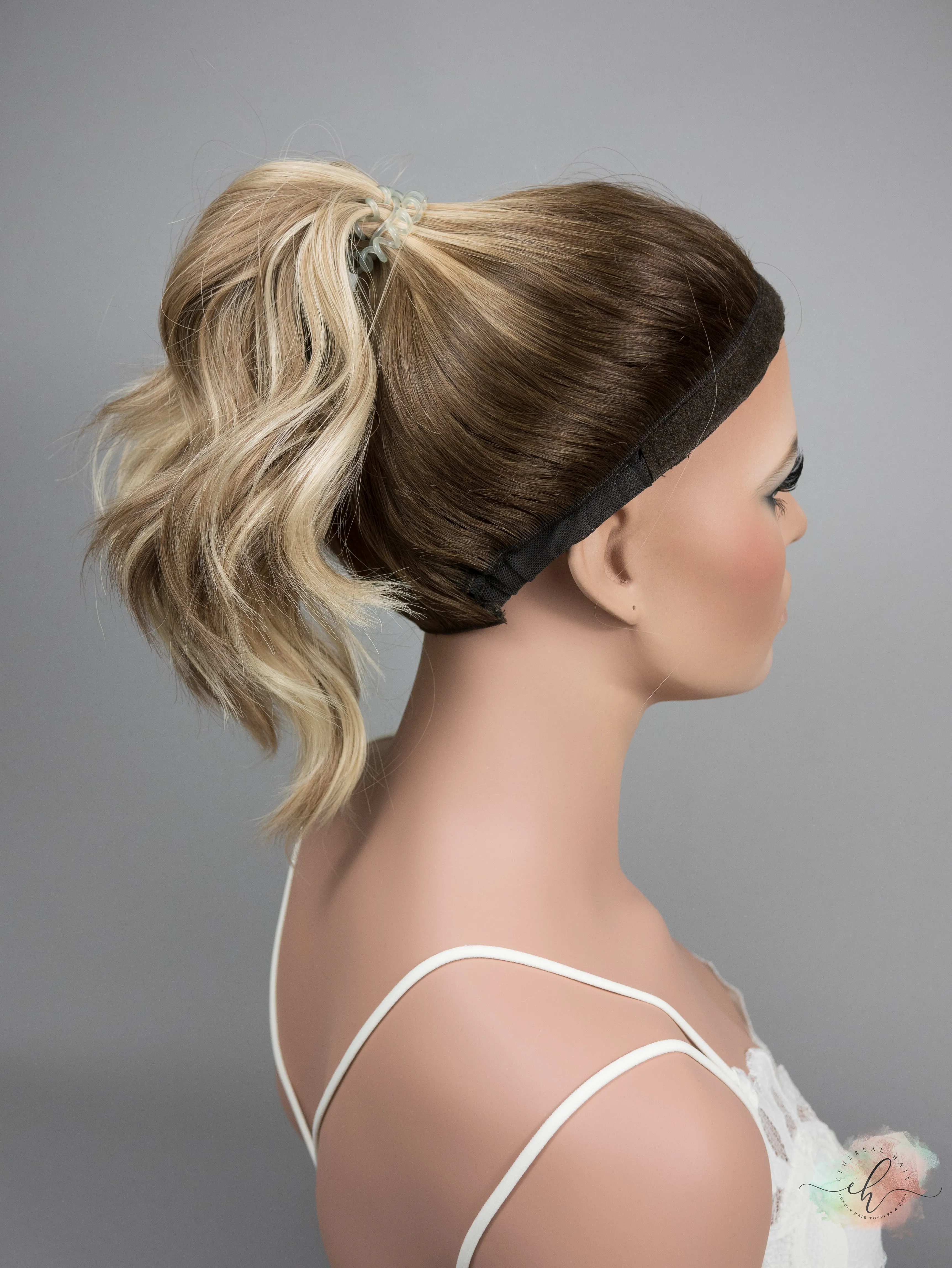 “LILITH" Premium Pony Wig: Sz. L, 21"