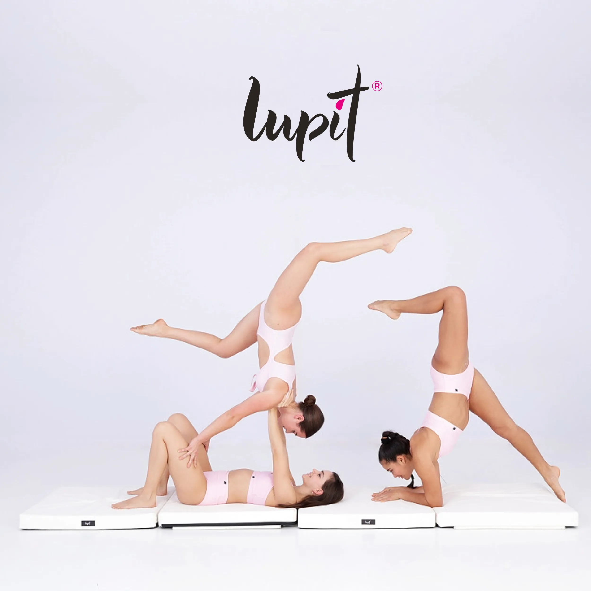 Lupit Crash Mat Square Multi-Use Premium White | 150 cm - 8 cm