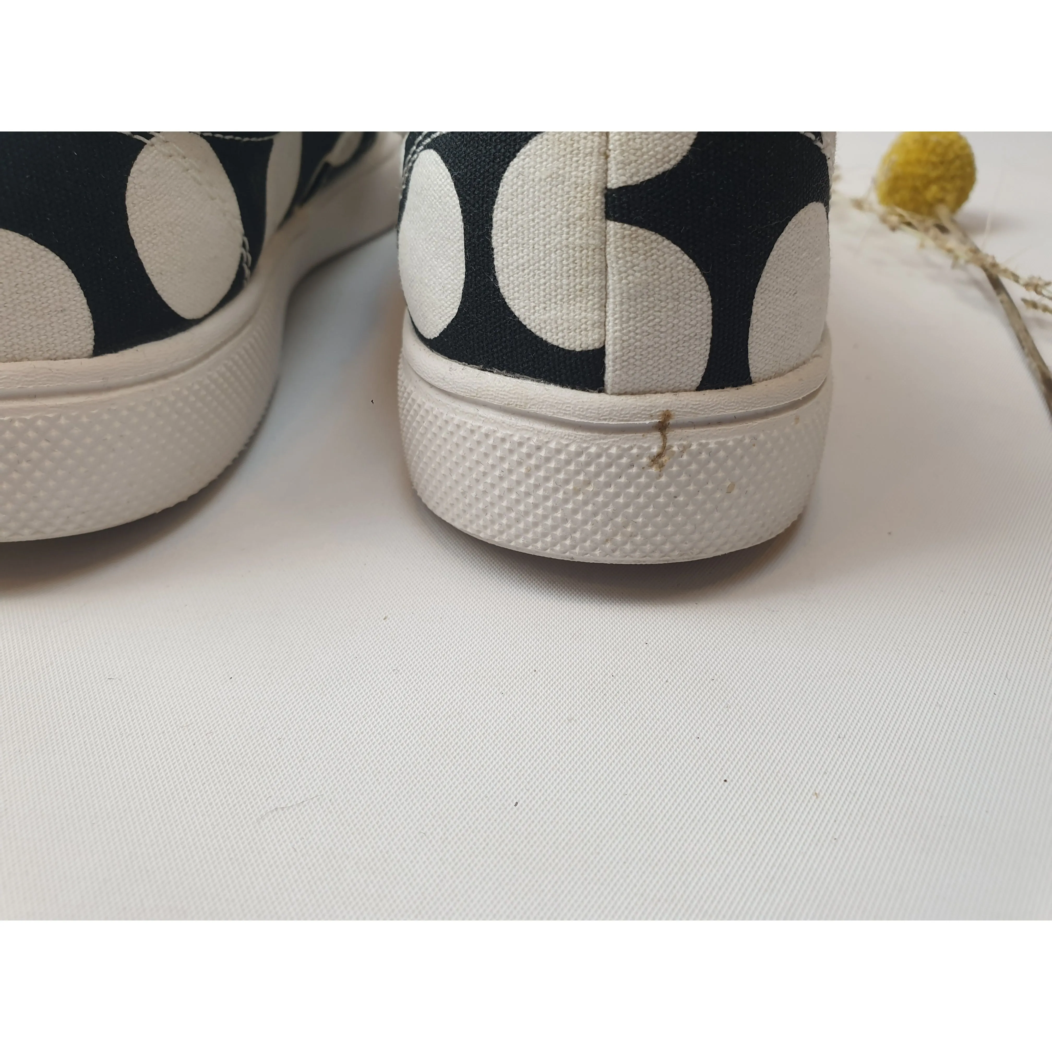 Marimekko x Uniqlo light weight black slide on shoes with large white polka dots size 6