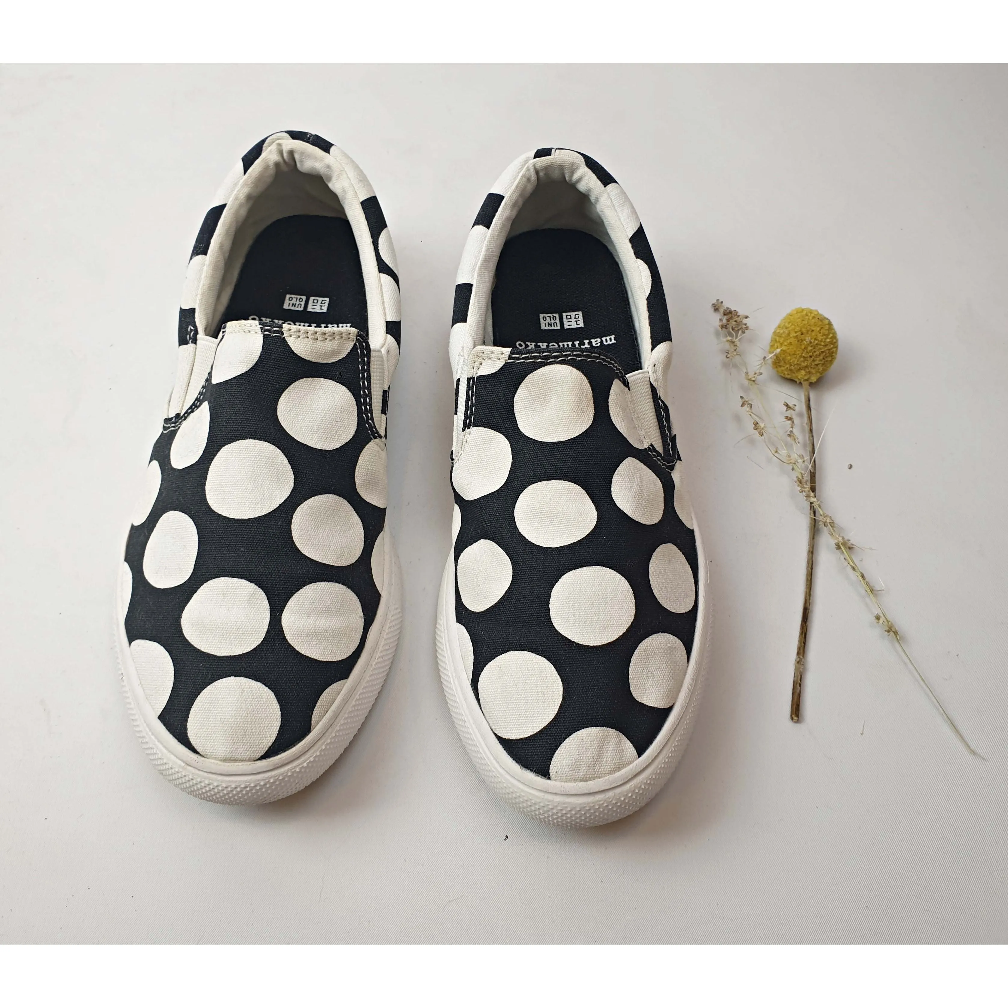 Marimekko x Uniqlo light weight black slide on shoes with large white polka dots size 6