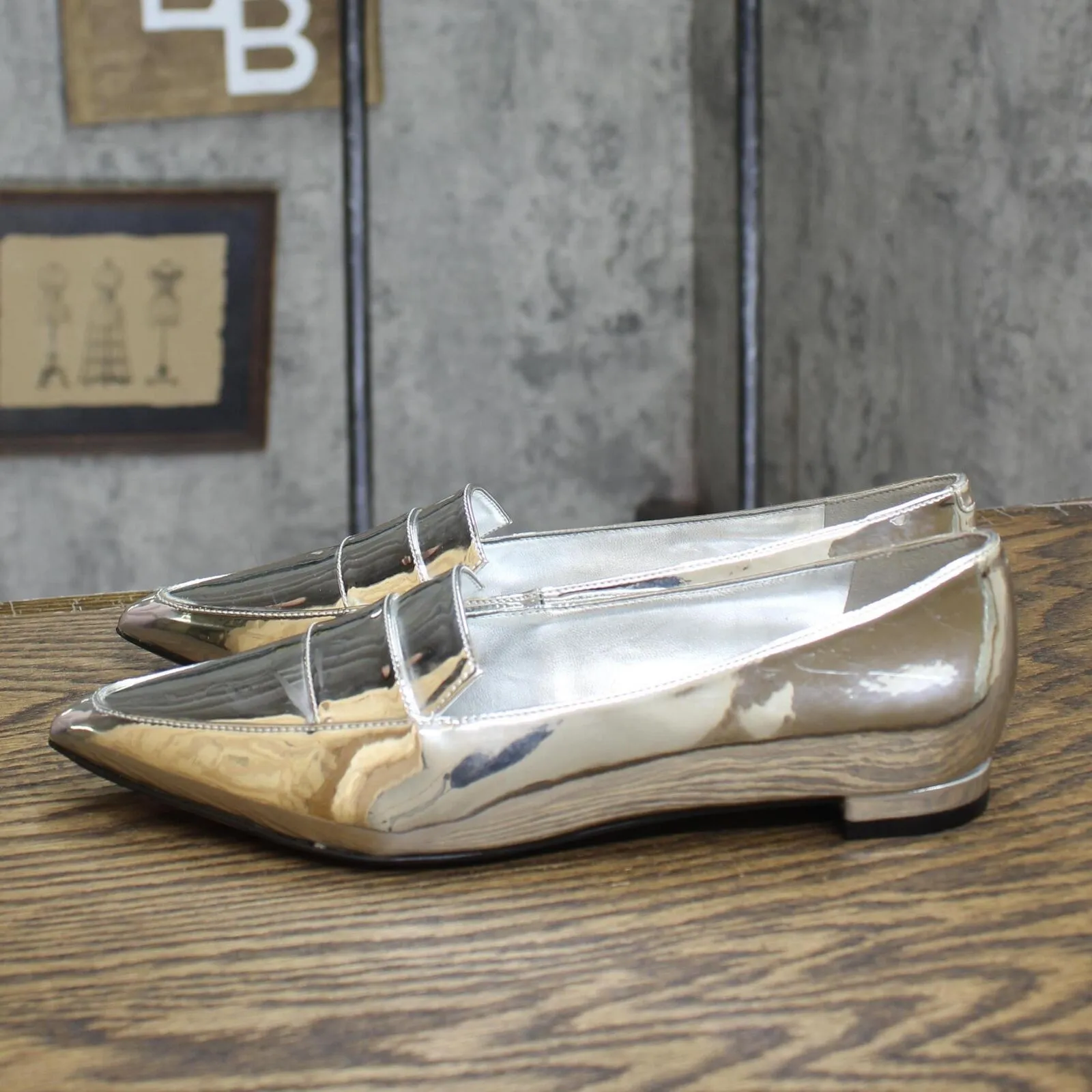 Nine West Womens NW7ADLEY Shiny Pointed Toe Flat 1673e518d7058c Silver Gray 6M