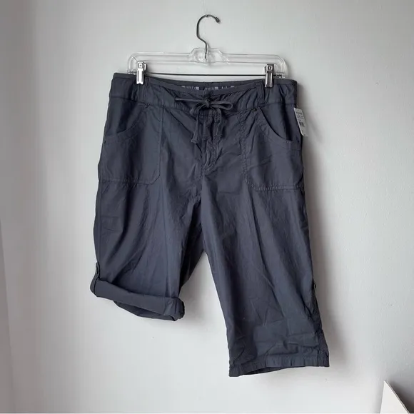 NWT Fresh Produce Pedal Pusher Roll Tab Cotton Spandex Shorts Gray Sz M
