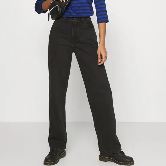 NWT Levi's Premium Black Soul Loose Straight Jeans
