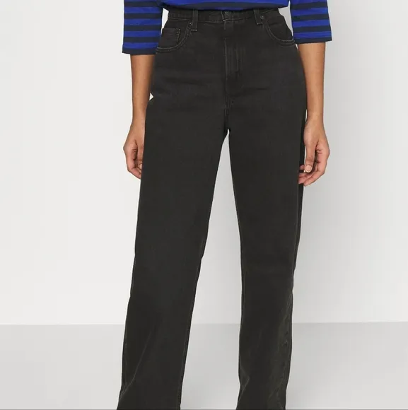 NWT Levi's Premium Black Soul Loose Straight Jeans