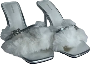 PrettyLittleThing White Faux Fur High Heels UK 3 EU 36 👠