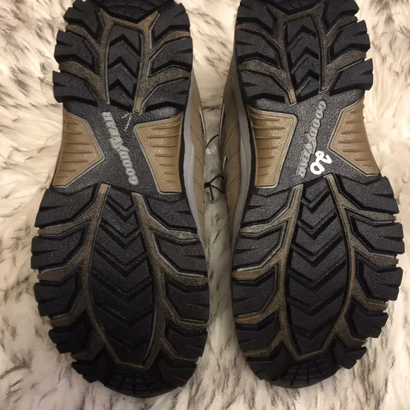 Rebook shoes for boys
