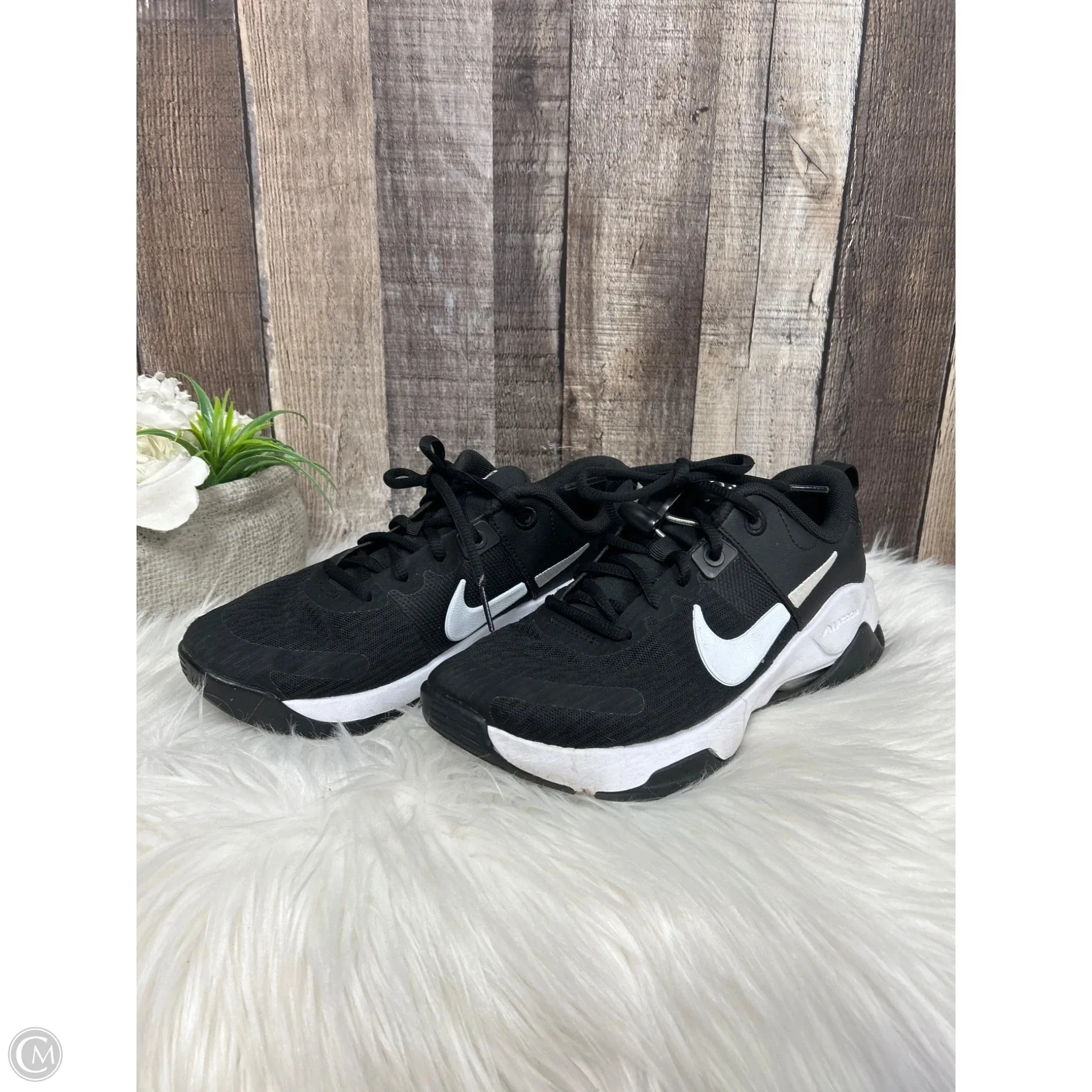 Shoes Athletic By Nike In Black, Size: 7.5