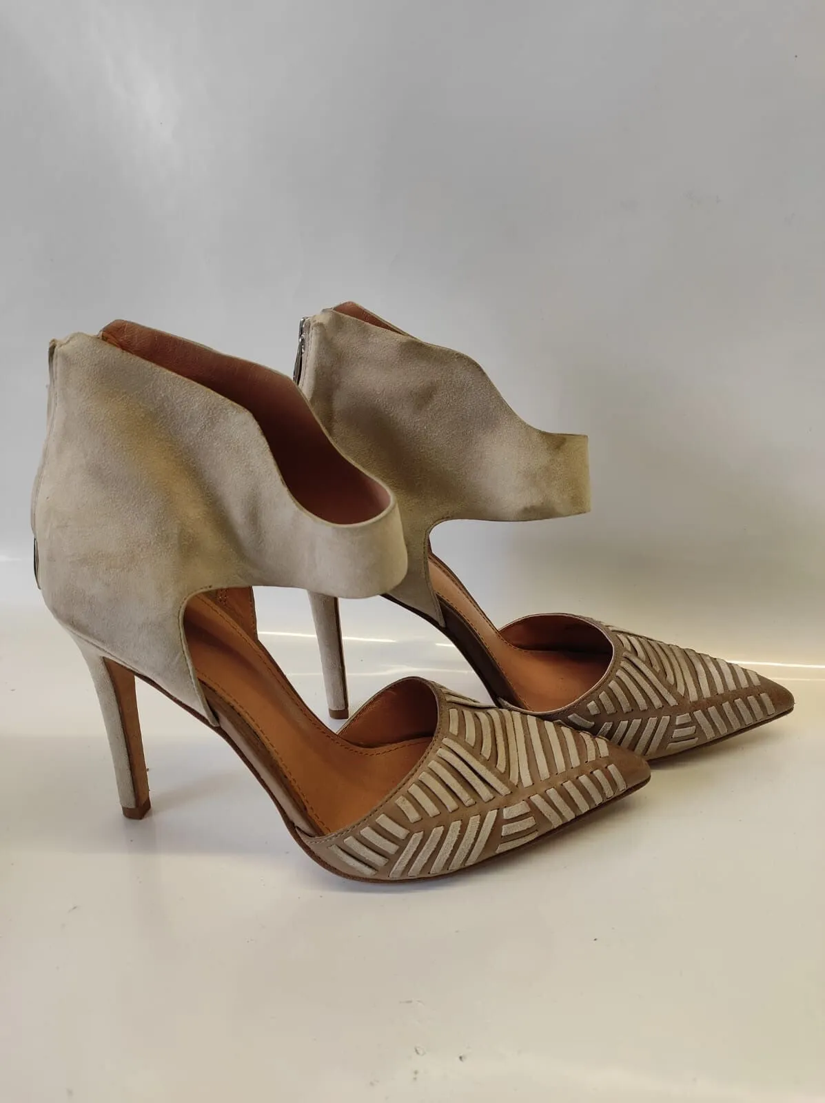 Sigerson Morrison Womens Pointed Toe Sandals 8.5