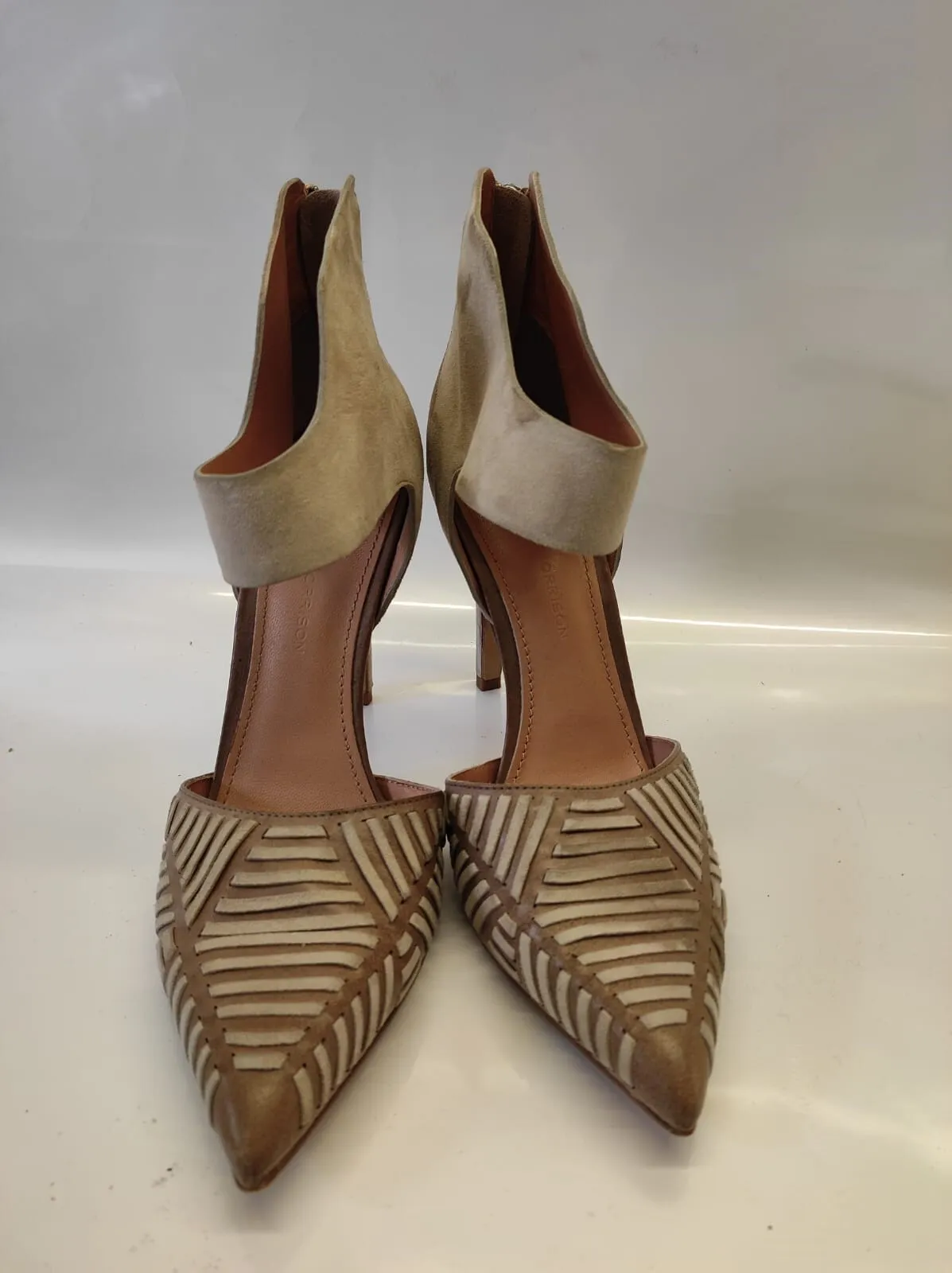 Sigerson Morrison Womens Pointed Toe Sandals 8.5