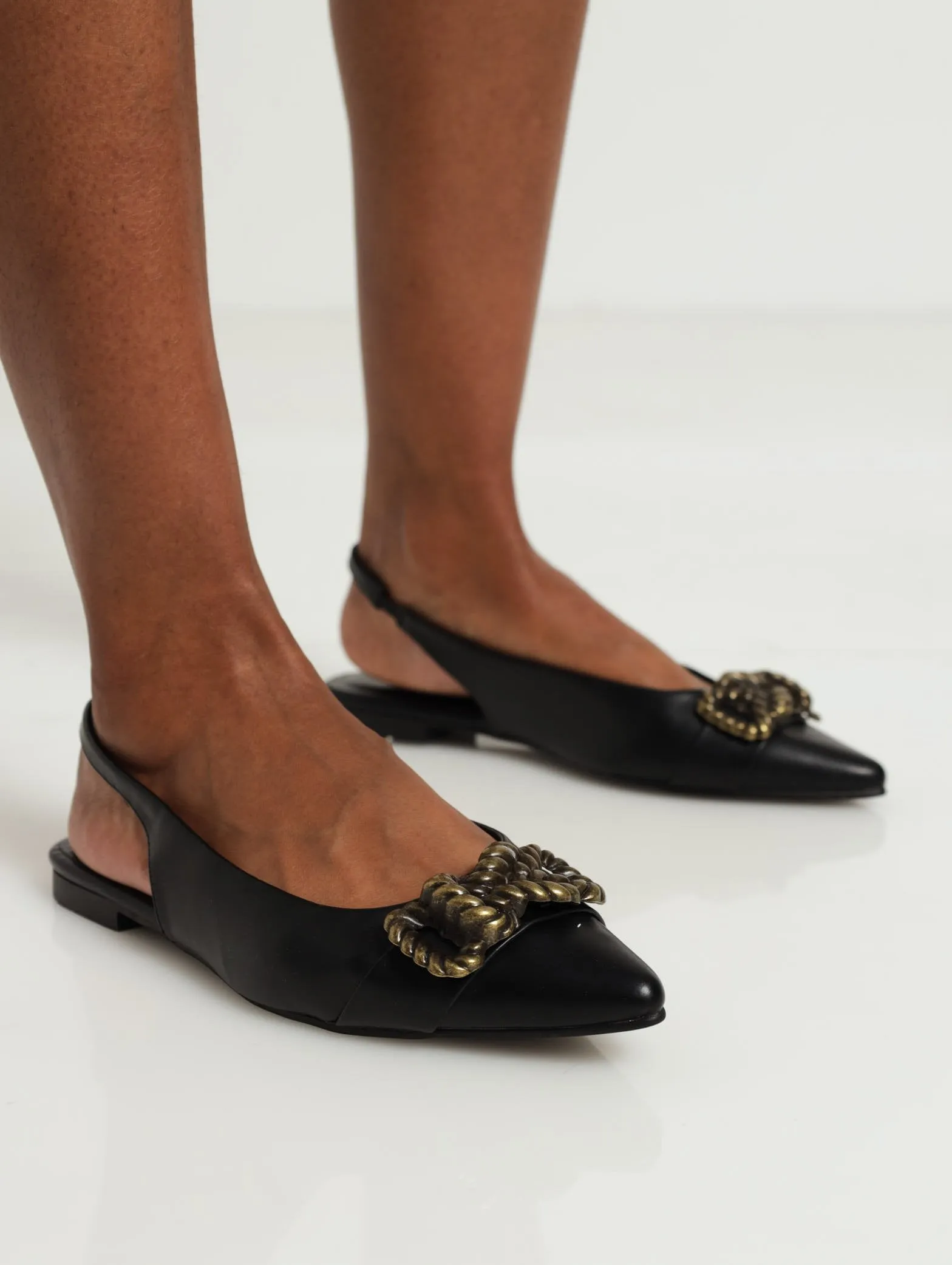 Slingback Pointed Pump With Metal Bow - Black