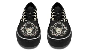 Traditional Spider Girl Head Classic Shoes