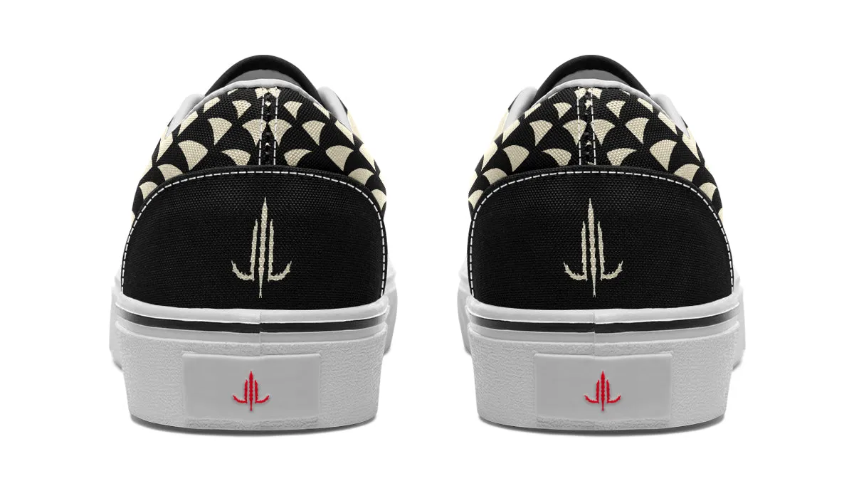 Traditional Spider Girl Head Classic Shoes