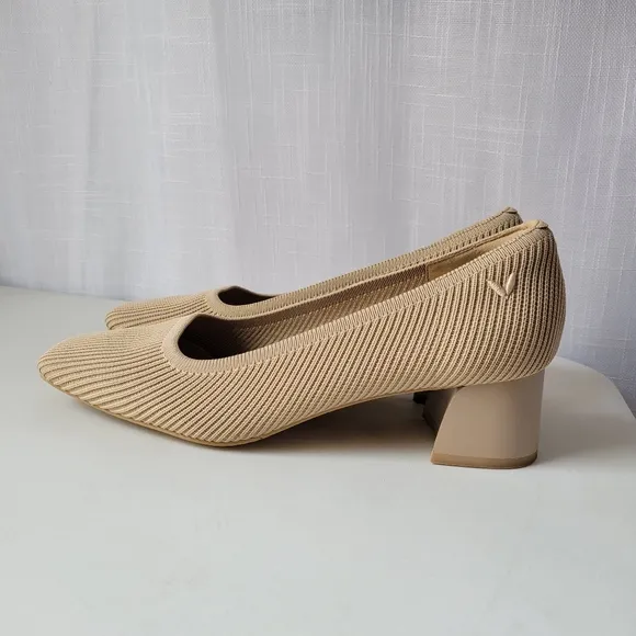 VIVAIA Melody women's square toe chunky heels size 8.5