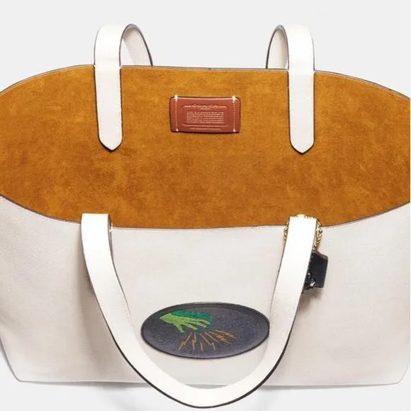 Wizard of Oz Coach Highline Tote (Chalk/Gold) Tote Handbags