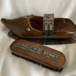 Wooden french dog shoes brusch  holder